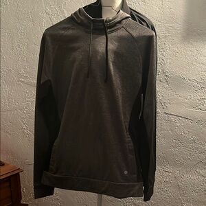 Xersion Grey/Black Athletic Hoodie Sweatshirt Sz S NWT